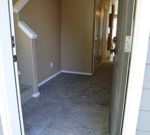 5th image of 927 SE Portlandia Ave