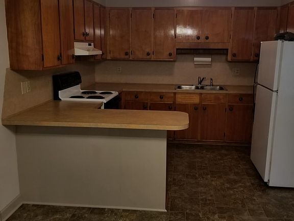 2nd image of 4566 Westover Dr #1