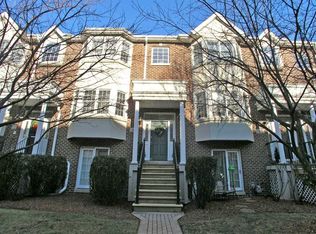 421 W Hillgrove Ave, La Grange, IL 60525