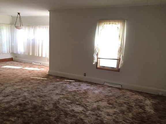 3rd image of 118 Park St