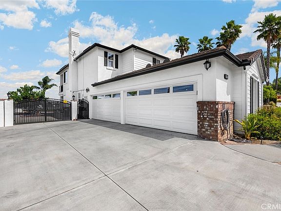 5th image of 17073 Grove Dr