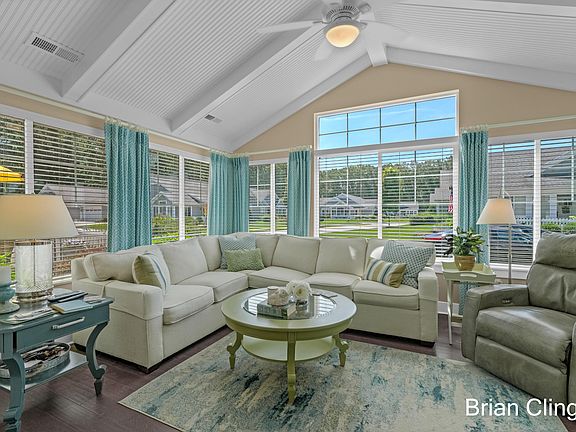 5th image of 209 Janes View Dr