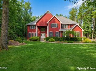 9 Eastbrook Ln, Pittsfield, MA 01201