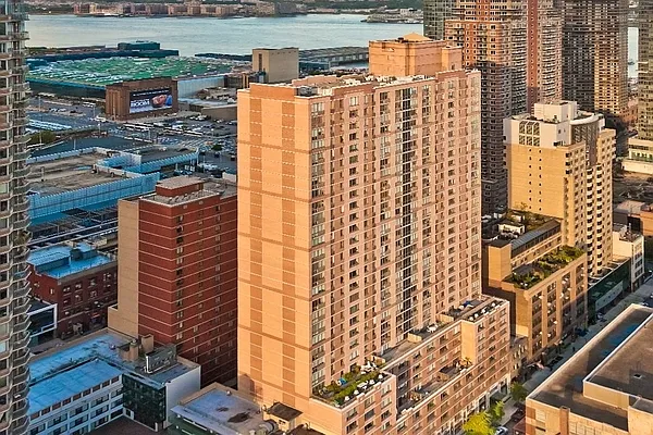 Rented by The Dermot Realty Management Company | media 74