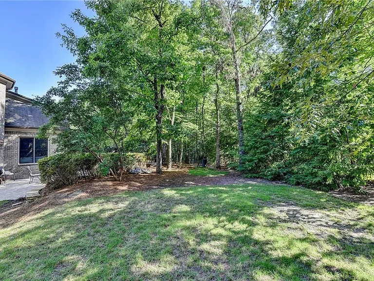 11037 Estates Cir — Photo 28
