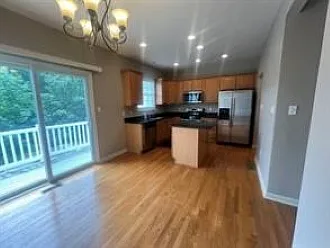 409 Marshall Heights Dr — Photo 6