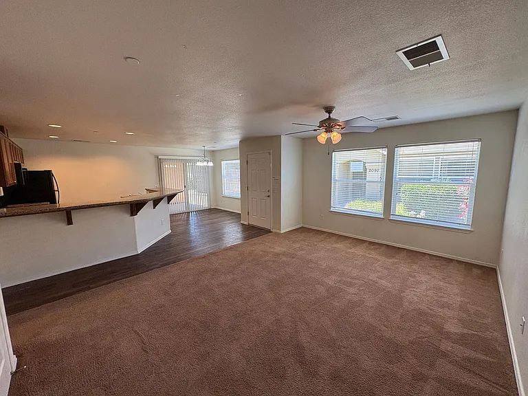 2111 Bella Oaks Dr — Photo 14