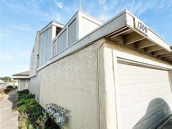 2nd image of 1309 W Cypress Ave APT D9
