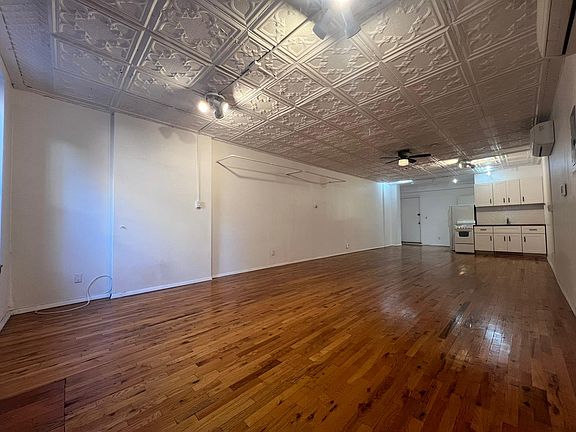 4th image of 21 Orchard St #2B