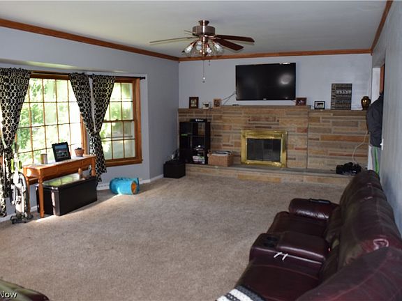 4th image of 1463 Forest Dr