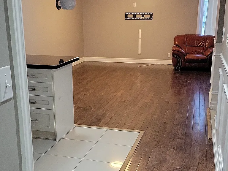 18 Maywood Park — Photo 14