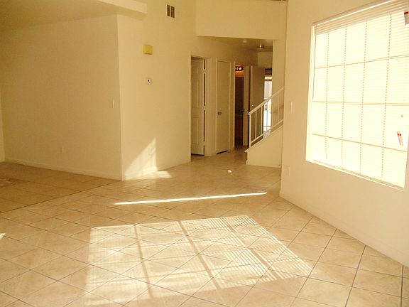 2nd image of 4512 Little Wren Ln