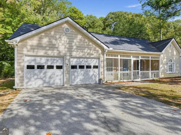 2880 Highpoint Rd, Snellville, GA 30078