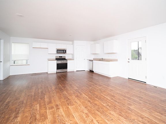 4th image of 1045 Law Cir