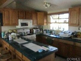 5th image of 13551 Yosemite Dr