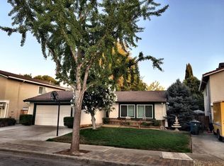 630 Blossom Glen Ct, Gilroy, CA 95020
