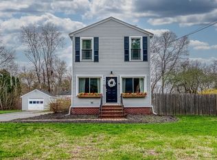 941 S Precinct St, Taunton, MA 02780
