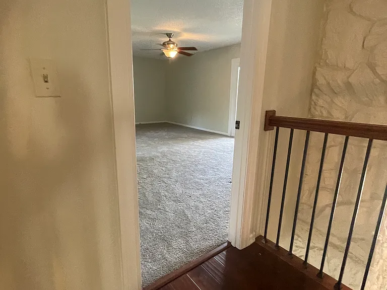 10300 Belinder Rd — Photo 15