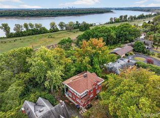 9914 Parkway Dr, Saint Louis, MO 63137