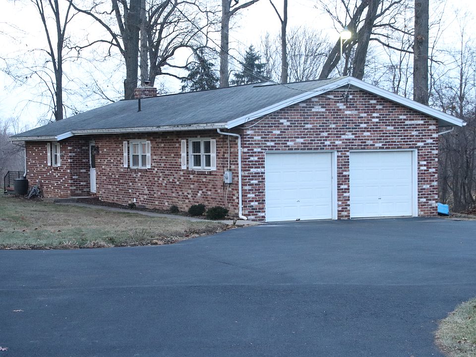 1st image of 86 5th Ave