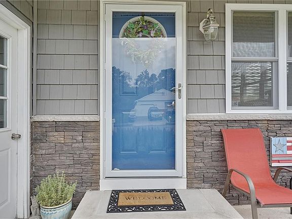 3rd image of 238 Cabrillo Blvd