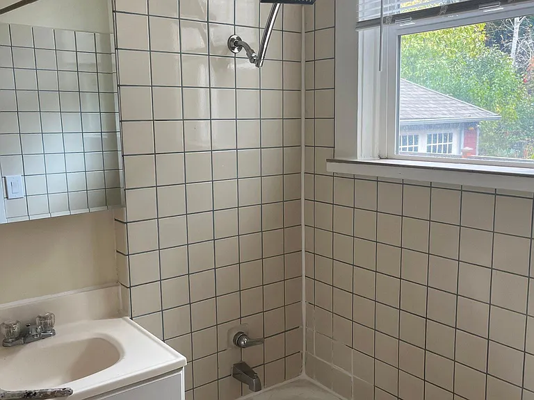 2209 NE Wasco St #2 — Photo 6