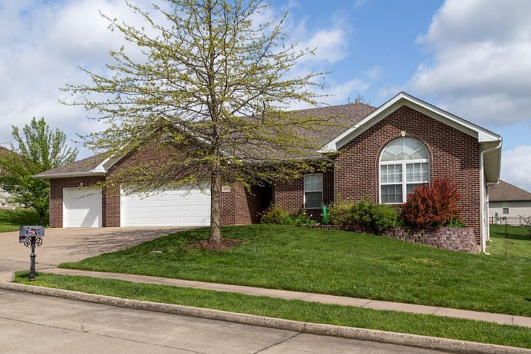 1st image of 5304 Forest Glen Dr