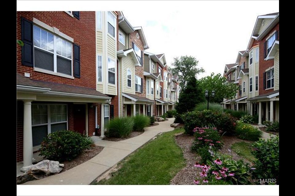 1st image of 2628 McKnight Crossing Ct