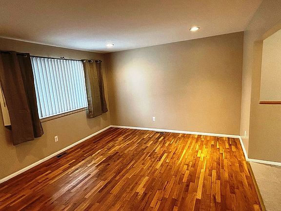 4th image of 41324 Memphis Dr
