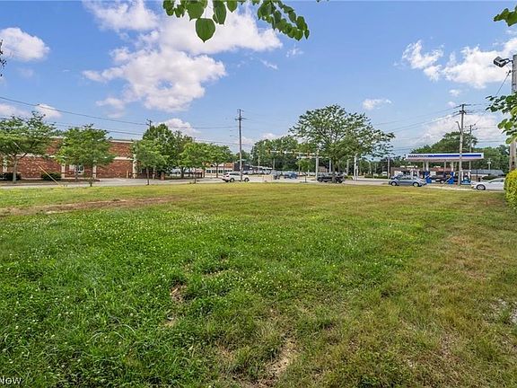 2nd image of 27693 Butternut Ridge Rd