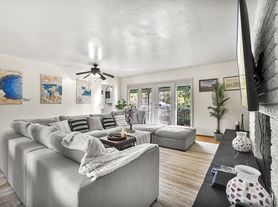 4989 Randlett Dr