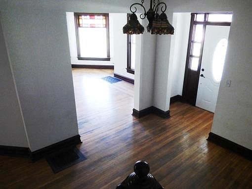 5th image of 408 S Main St
