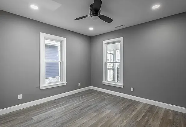 110 Sawyer St — Photo 9