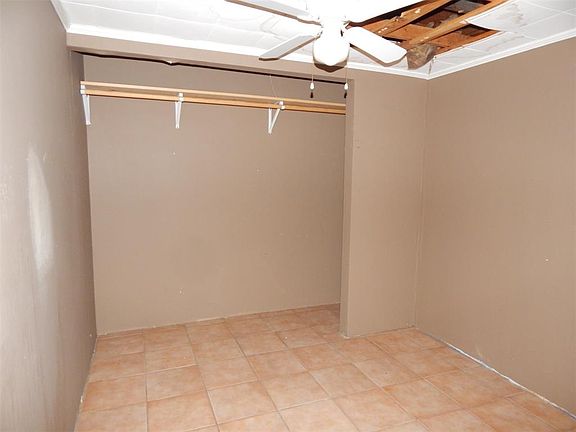 4th image of 8976 Gladewood St