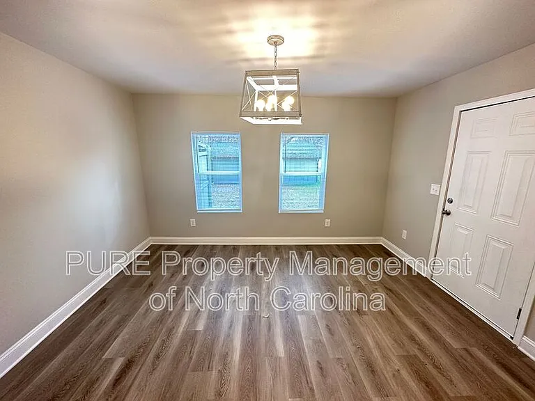 3345 E Ridge Rd — Photo 23