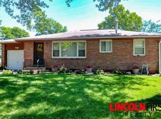 538 Terrace Rd, Lincoln, NE 68505