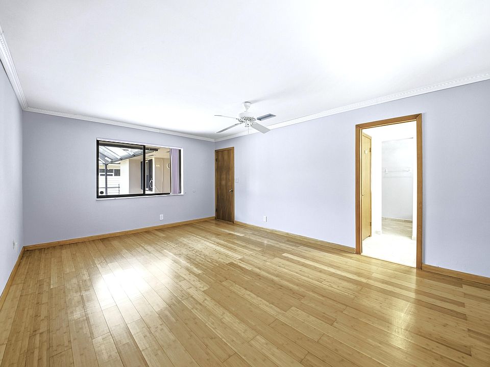 1st image of 309 SE 4th Street