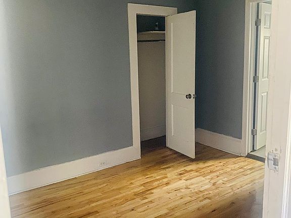5th image of 1525 Hawthorne Ln