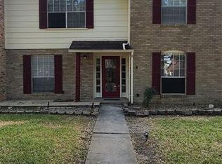 5965 Townhouse Ln, Beaumont, TX 77707