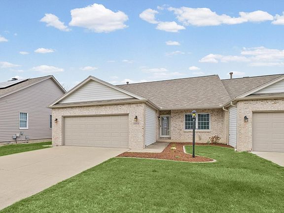 2nd image of 2523 Windward Blvd #2523