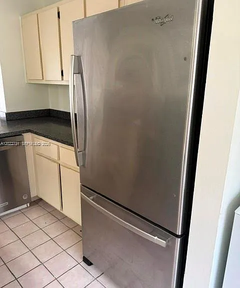 9475 Palm Cir N #9475 — Photo 3