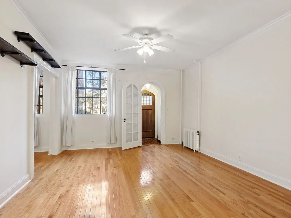 1st image of 116 Pinehurst Ave APT D5