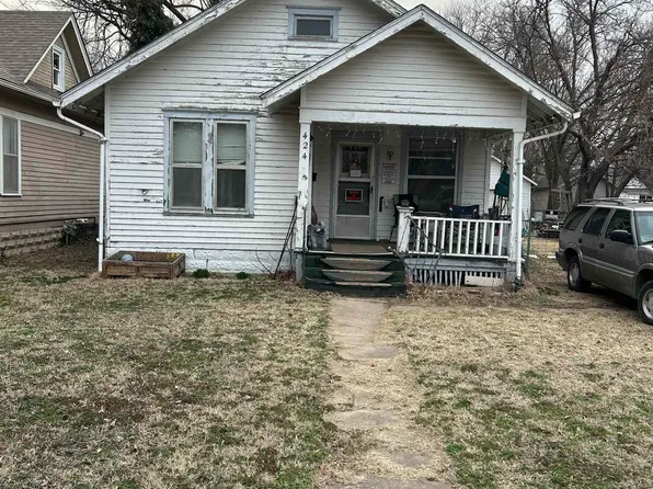 424 E 8th St, Newton, KS 67114