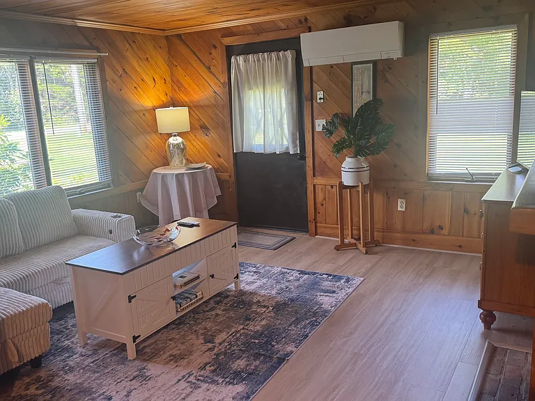 11 Ranch Rd #1B — Photo 2