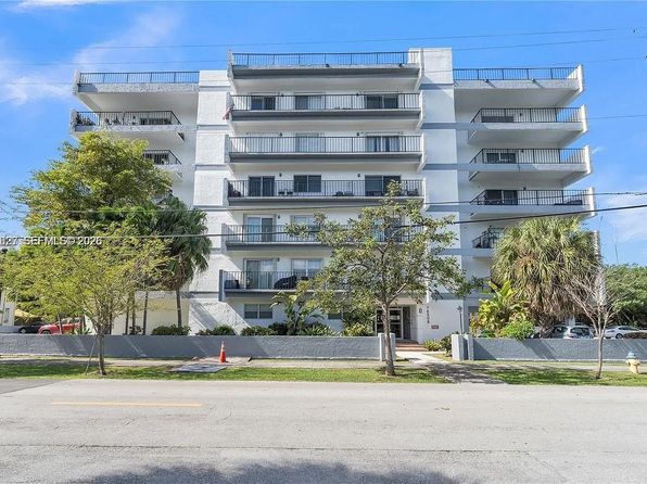 16508 NE 26th Ave APT 303
