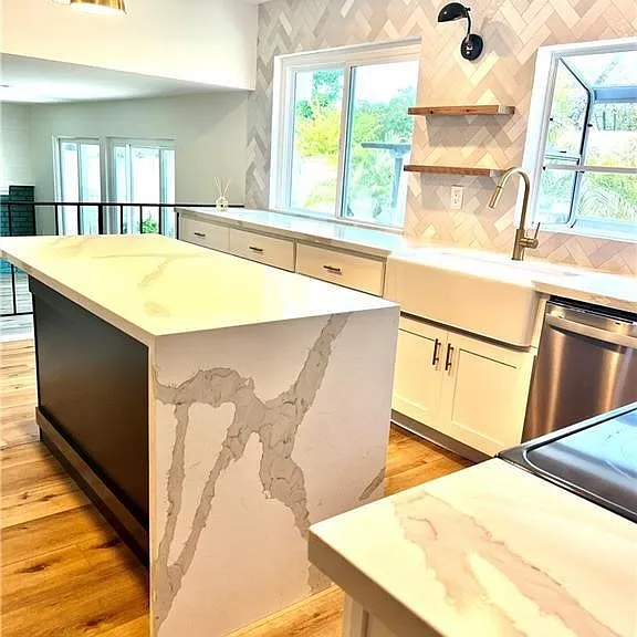 25241 Mawson Dr — Photo 6