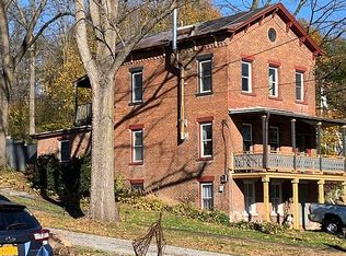 15 River St, Catskill, NY 12414