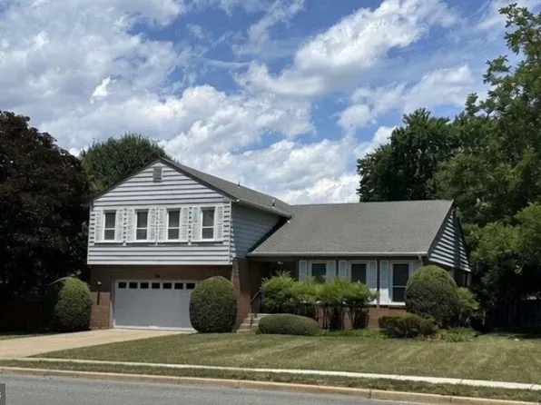 4001 W Braddock Rd, Alexandria, VA 22304