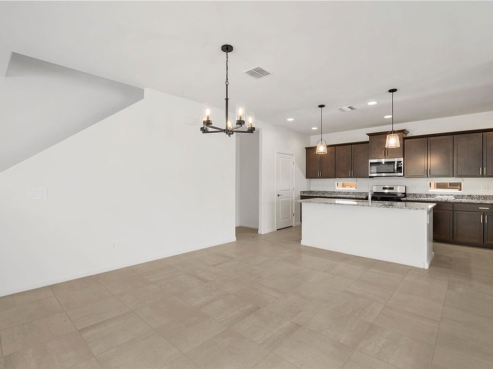 Welcome to the 2690 floorplan.