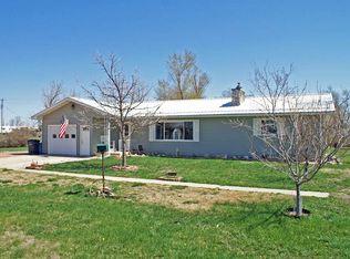 544 Maple St, Oelrichs, SD 57763